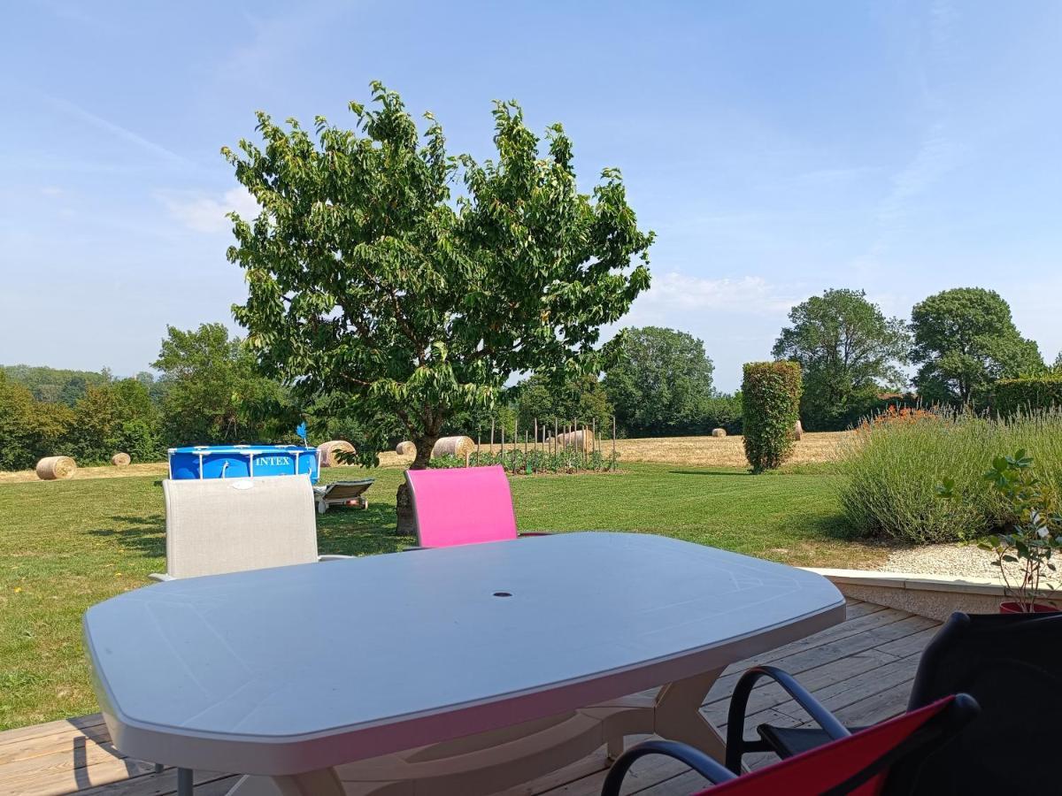 Studio Avec Terrasse Au Calme Jayat ภายนอก รูปภาพ
