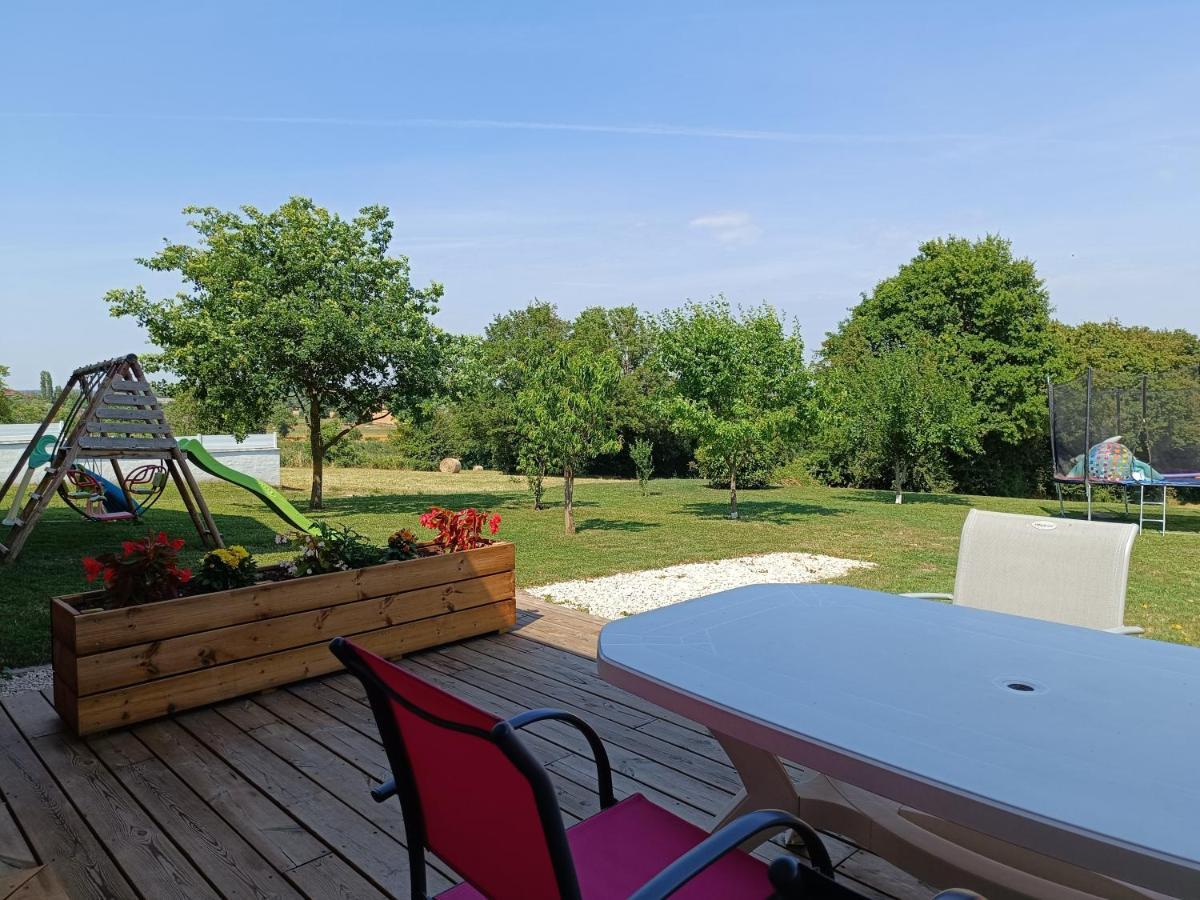 Studio Avec Terrasse Au Calme Jayat ภายนอก รูปภาพ